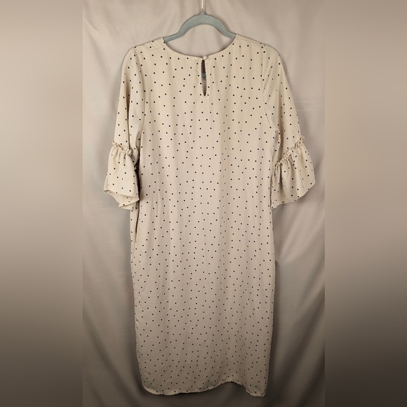 Roolee large polka dot dress tan & navy with ruffles sleeve detail with pockets - Picture 5 of 5